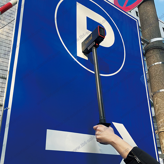 Single Angle Retroreflectometer for Traffic Signs 