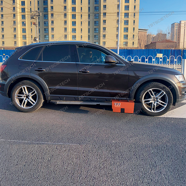 Mobile Retroreflectometer Vehicle Mounted